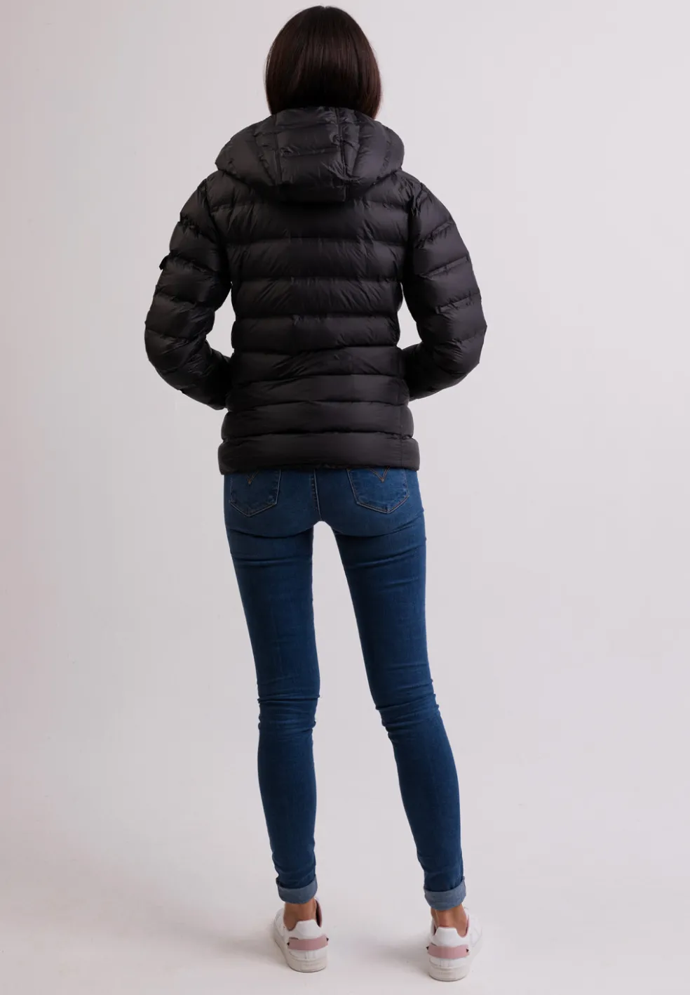 Daunenjacke mit Kapuze und Kaschmirfutter schwarz
