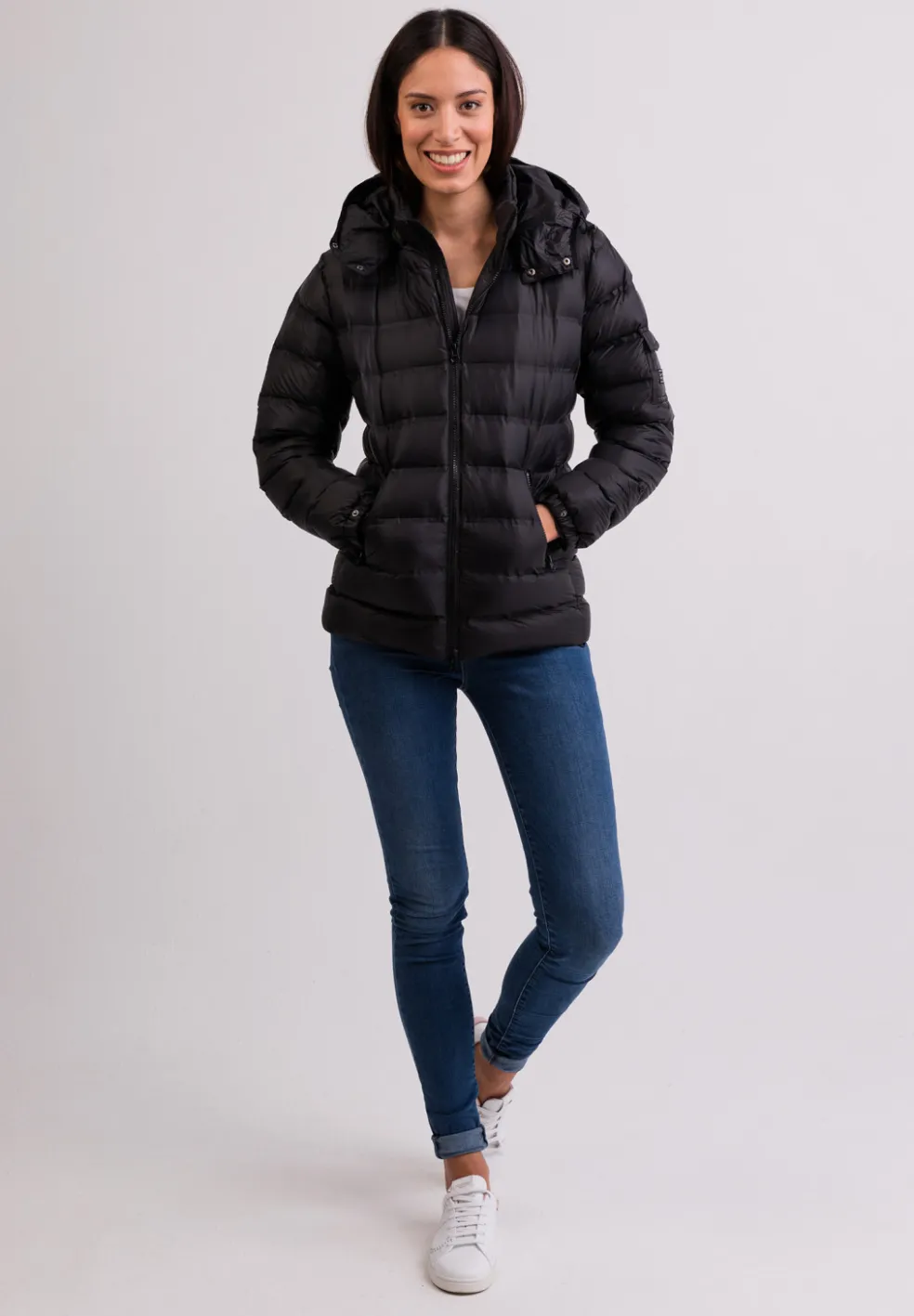 Daunenjacke mit Kapuze und Kaschmirfutter schwarz