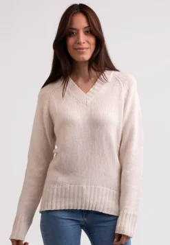 Grobgestrickter Recycelter Kaschmir V-Ausschnitt Pullover ecru