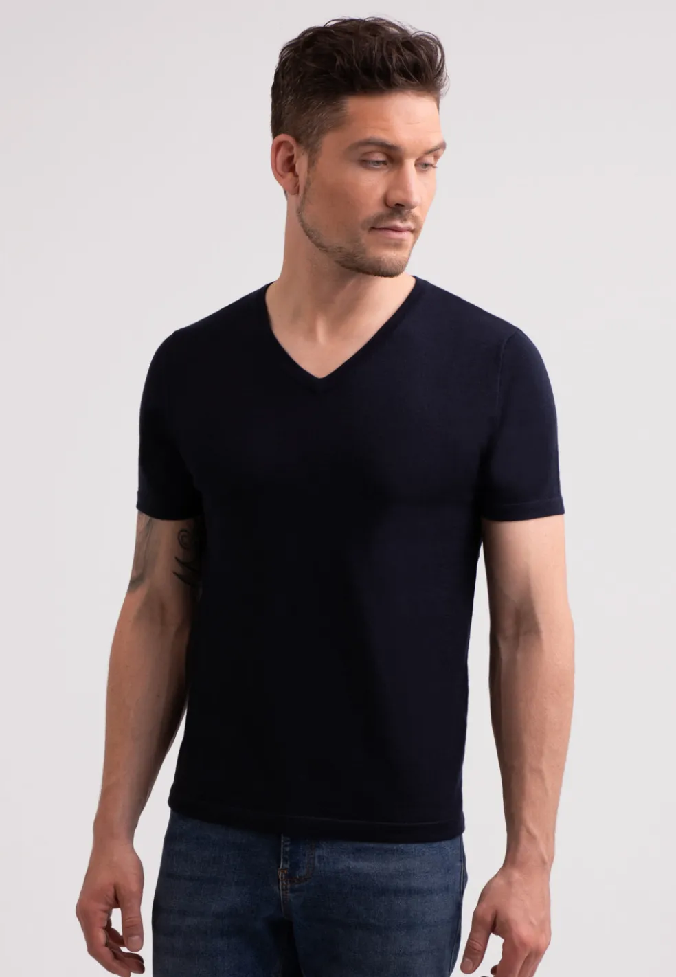 Kaschmir T-Shirt mit V-Ausschnitt marine blau