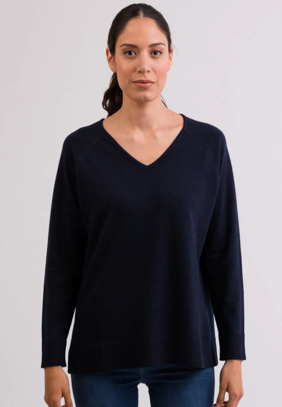 Kaschmir V-Ausschnitt Pullover mit Seitenschlitzen marine blau