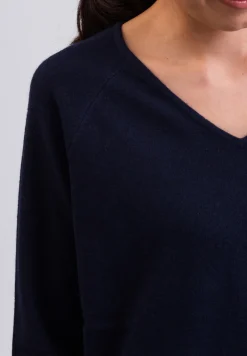 Kaschmir V-Ausschnitt Pullover mit Seitenschlitzen marine blau