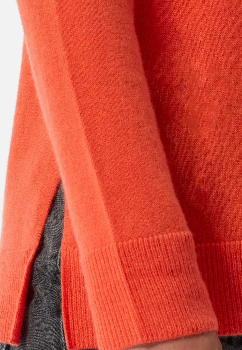 Kaschmir V-Ausschnitt Pullover mit Seitenschlitzen sonnengelb